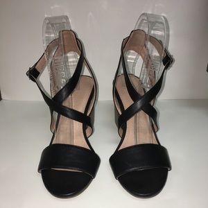 NWOB 2Cr High Heel Sandals